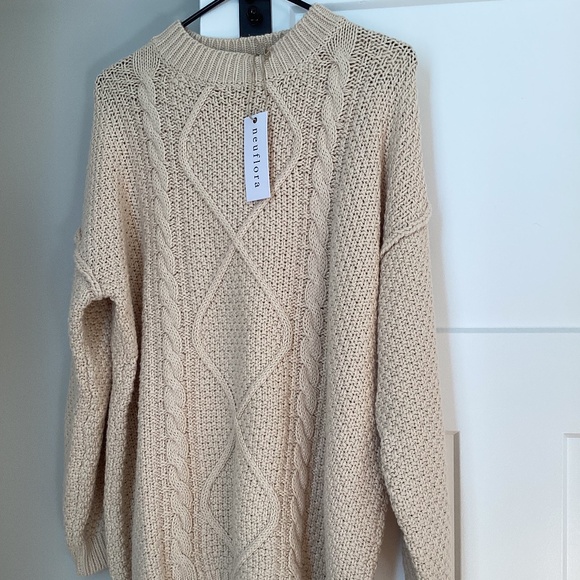 Neuflora Winchester Sweater - Beige - Picture 1 of 3